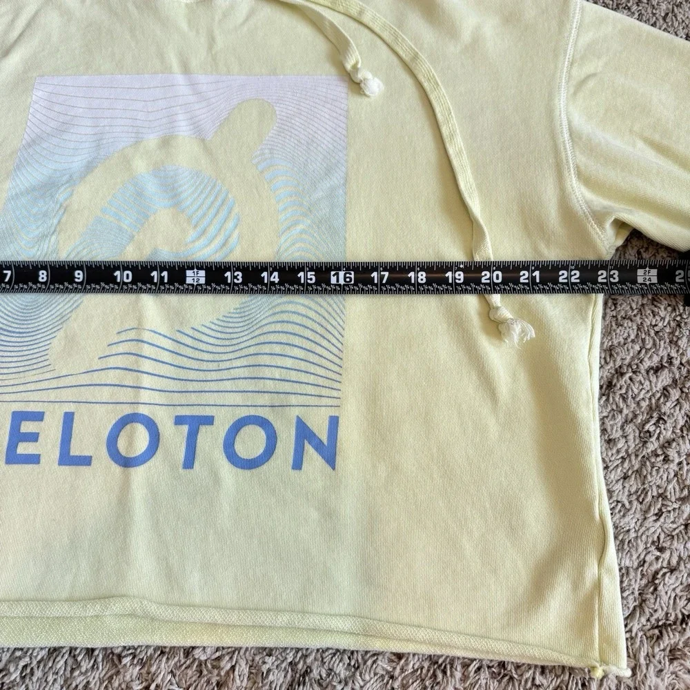 Peloton Cropped Hoodie Sweatshirt Size M Pastel Yellow Green‎ Athleisure - Picture 10 of 11